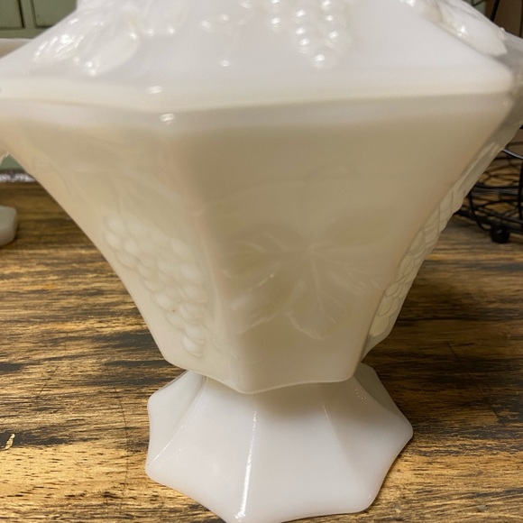 Anchor Hocking White Milk Glass Candy Dish - Picture 2 of 9